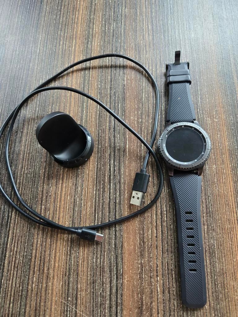 Samsung Gear S3 Smartwatch - Topconditie!, Sieraden, Tassen en Uiterlijk, Smartwatches, Zo goed als nieuw, Android, Zwart, Afstand