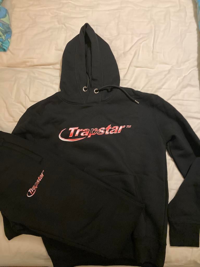 Trapstar mooi en strak trainingspak € 80,00, Ophalen of Verzenden, Nieuw, Maat 48/50 (M), Zwart