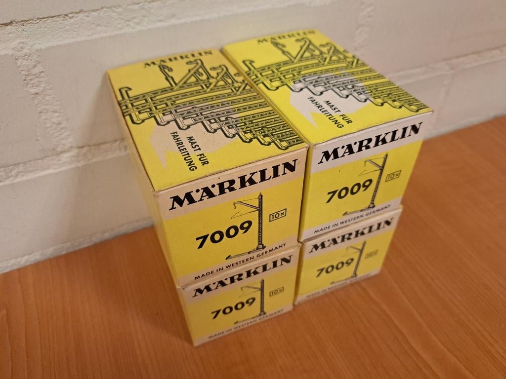 Märklin 7009 Bovenleiding Masten in OVP, Ophalen, Wisselstroom, Rails, Zo goed als nieuw