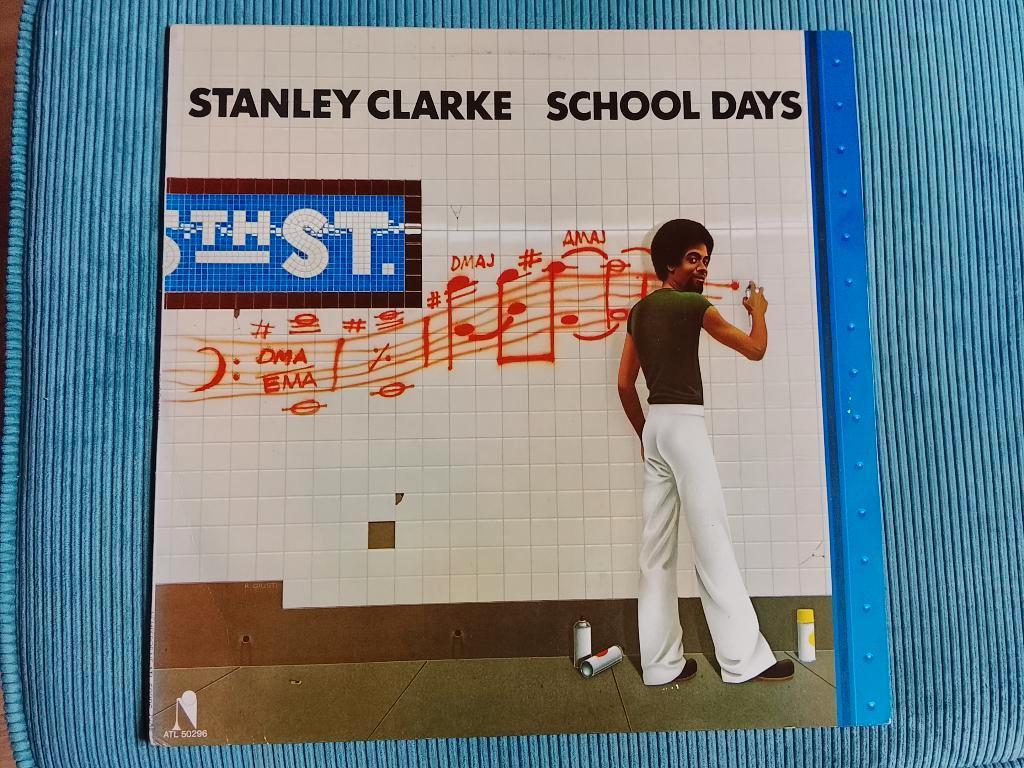 Stanley Clarke School Days Nemperor NL pressing VG++ 15 euro, Cd's en Dvd's, Vinyl | Jazz en Blues, 1960 tot 1980, Ophalen of Verzenden