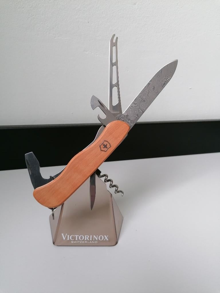 Victorinox Picknicker Limited Edition Damast 2022 - Mes, Rue Du Marché 2, Nieuw, Ophalen of Verzenden, Victorinox