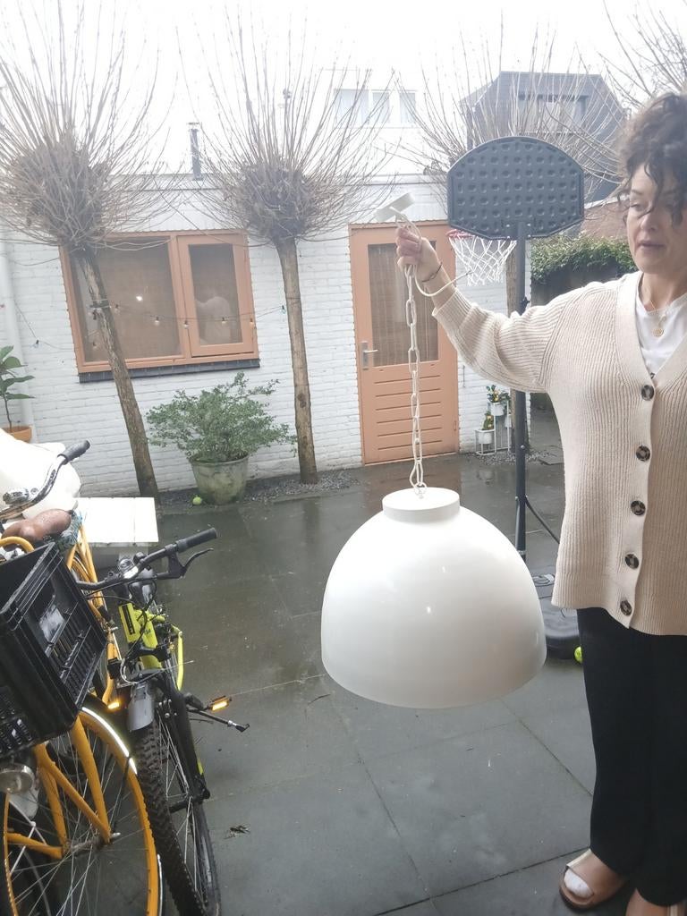 Mooie hanglamp, doorsnee 60cm, Ophalen of Verzenden, Zo goed als nieuw, Metaal, Modern