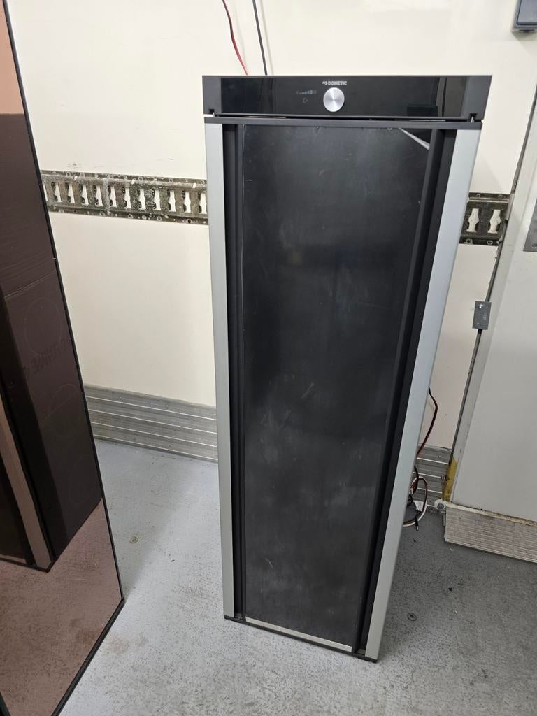 Dometic RML10.4 koelkast vriezer, Ophalen, Zo goed als nieuw