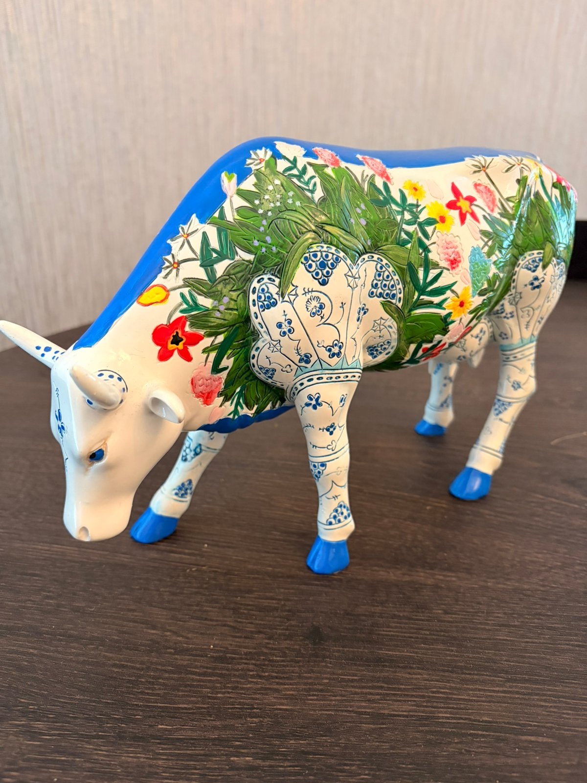 Cow Parade de Musselmalet, Antiek en Kunst, Meerkleurig, Beeld, Ophalen of Verzenden, Steen/keramiek