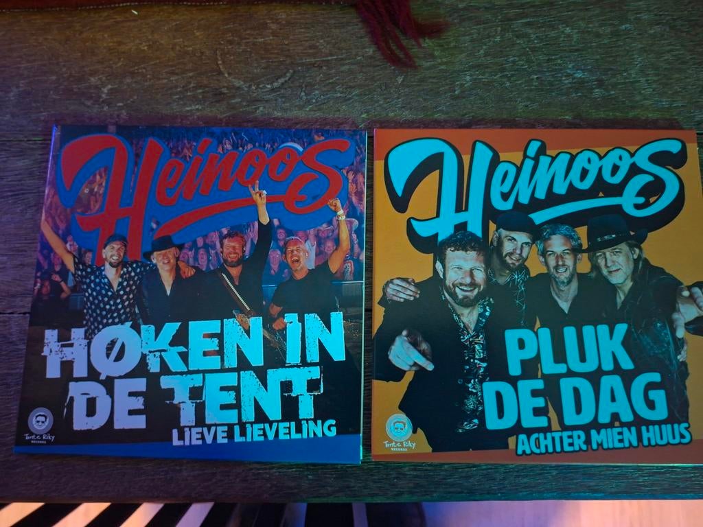 Te koop setje singles van De Heinoos! NIEUW EN ONGEDRAAID, Ophalen, Nieuw in verpakking, Nederlandstalig