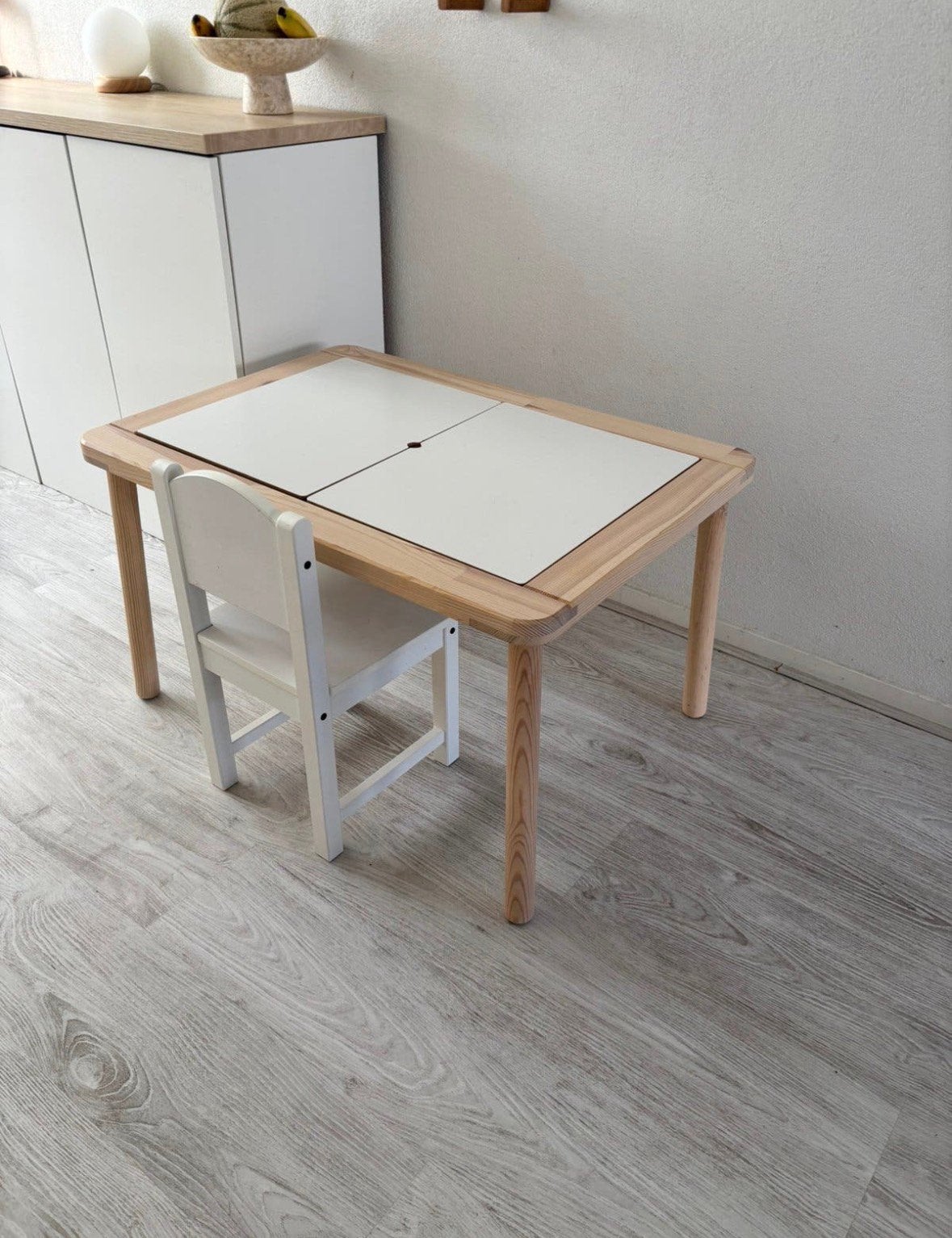 IKEA FLISAT speel/kindertafel compleet met stoel en bakken, Ophalen, Zo goed als nieuw, Laminaat