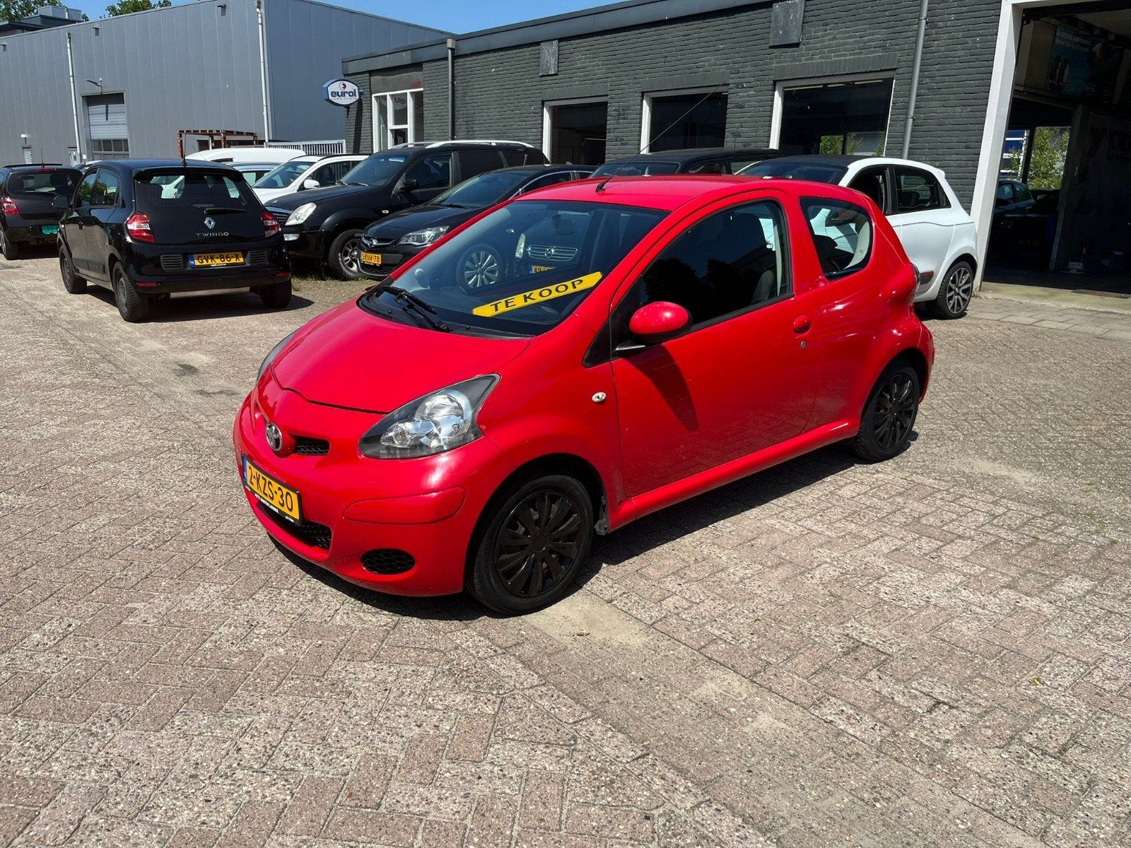 Toyota Aygo 1.0 12V Vvt-i 3DRS MMT 2010 Rood, Voorwielaandrijving, 4 stoelen, 68 pk, Bedrijf