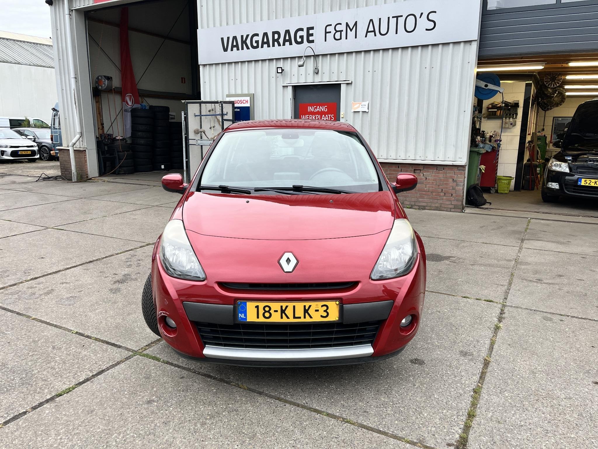 Renault Clio 1.2 TCe Dynamique Airco, cruise, navi, trekhaak, Voorwielaandrijving, Gebruikt, 4 cilinders, 49 €/maand