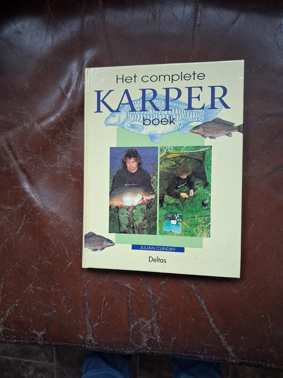 Te koop het complete karper vis boek., Ophalen