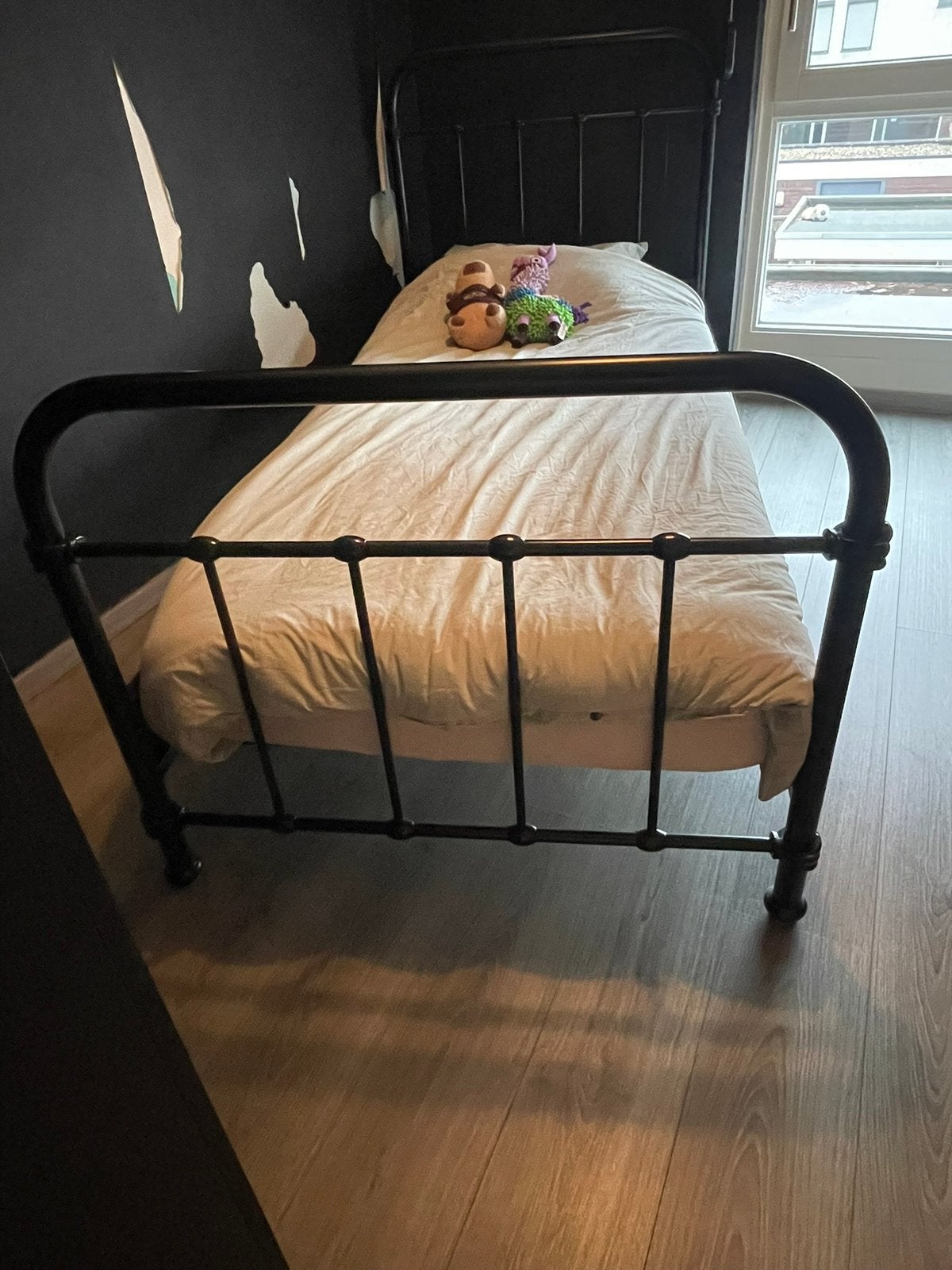 Bed frame incl lattenbodem, Ophalen