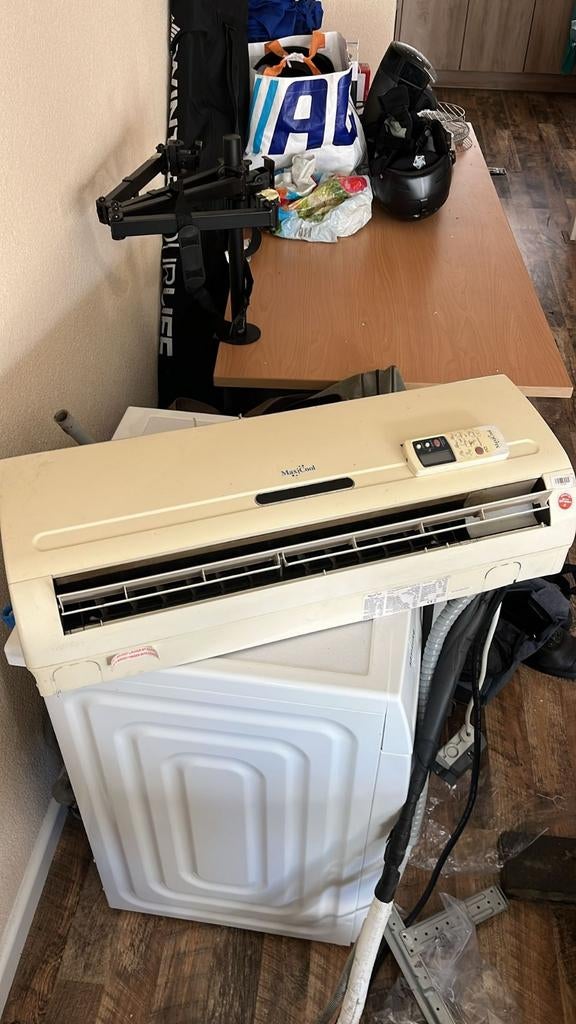 Airco Wandmodel - Koel en Ontvochtig, Gebruikt, Timer, Minder dan 60 m³, 3 snelheden of meer