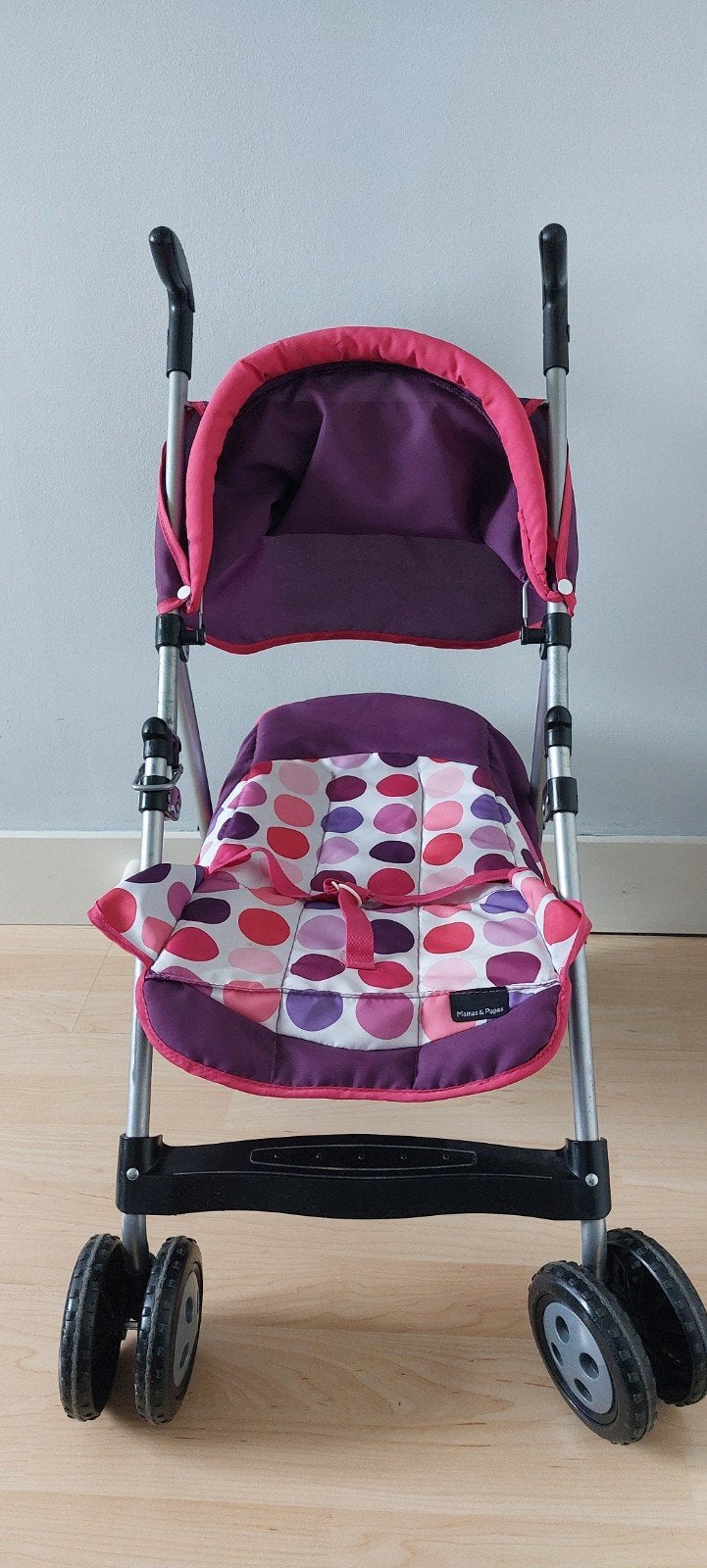 Vrolijke poppenwagen met stipjesdesign van Mothercare, Kinderen en Baby's, Speelgoed | Poppen, Ophalen, Gebruikt, Babypop