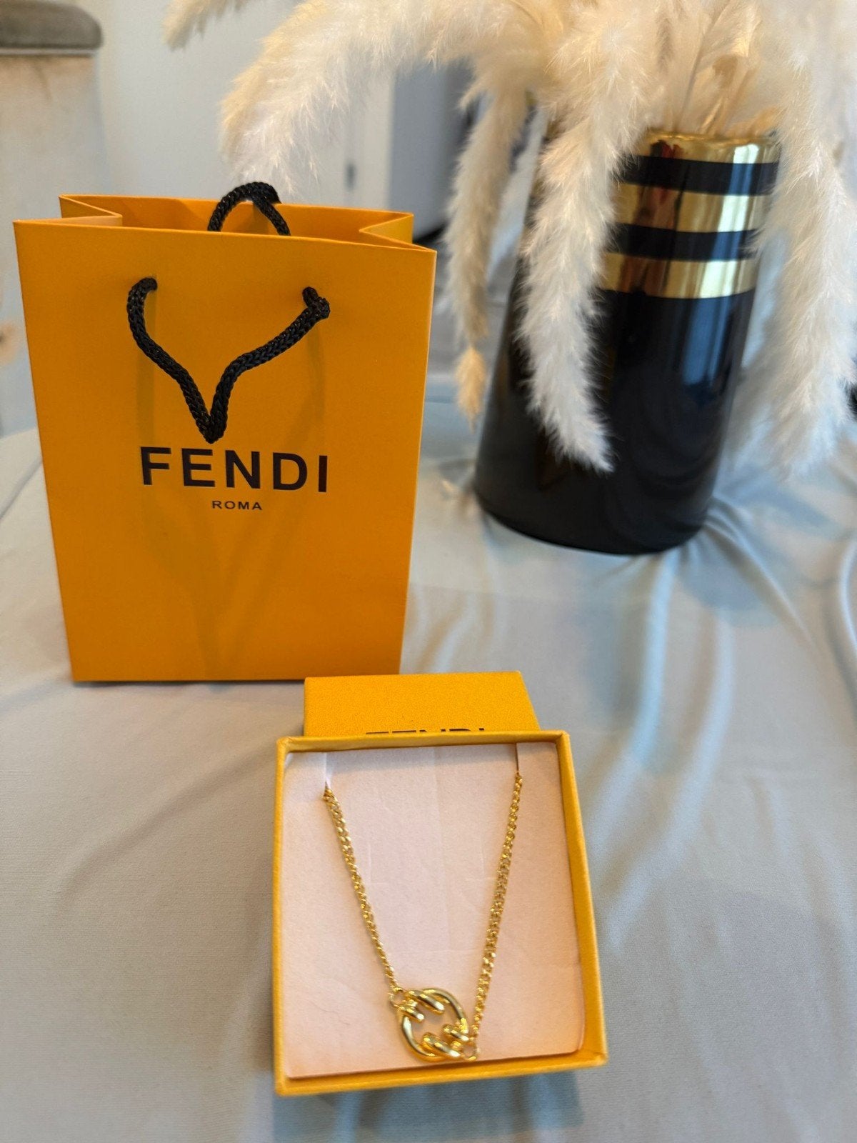Fendi ketting - Nieuw, Nieuw, Ophalen of Verzenden, Goud, Overige materialen