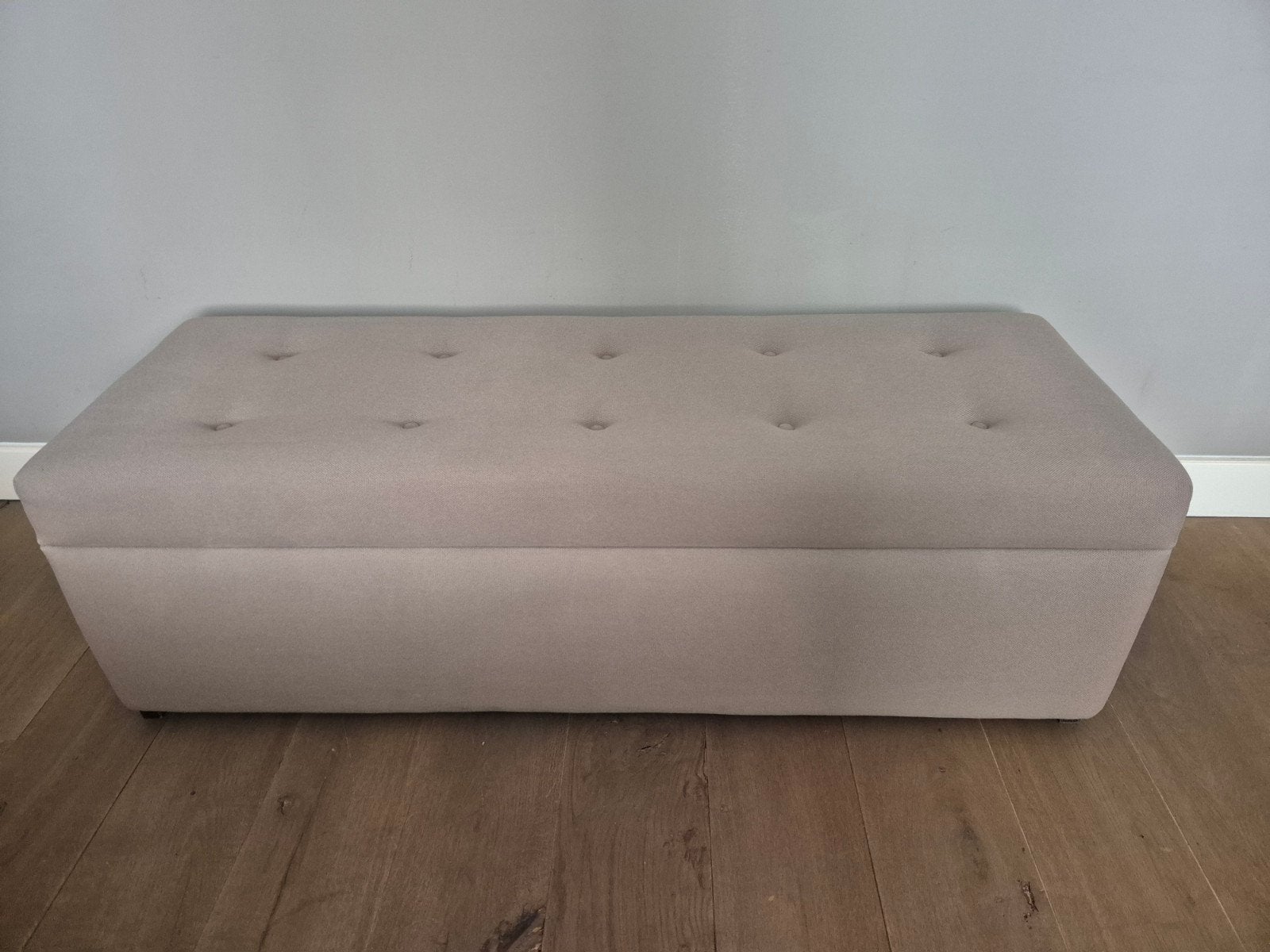 hocker/ bankje  taupe, Ophalen, Zo goed als nieuw, 100 tot 150 cm