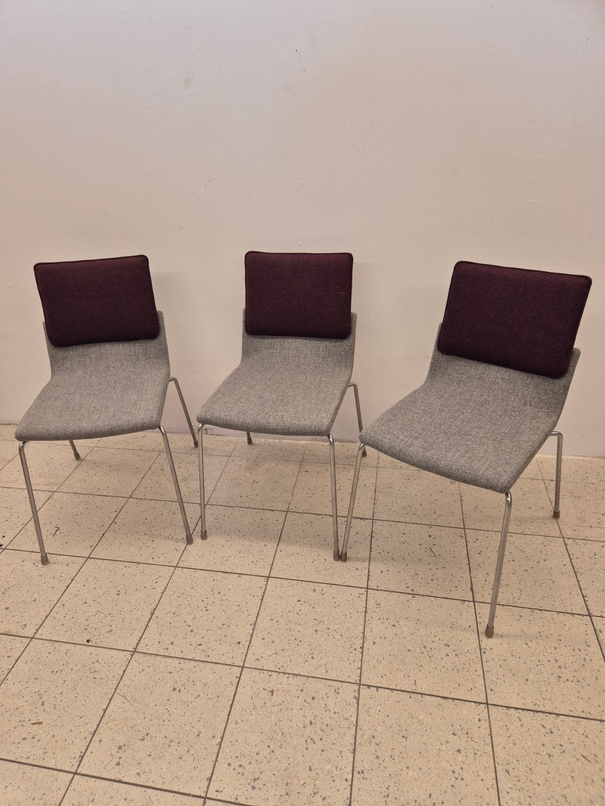Gispen Triennial Classic stoelen stapelbaar – 3 stuks, Ophalen, Zo goed als nieuw, Metaal, N.v.t