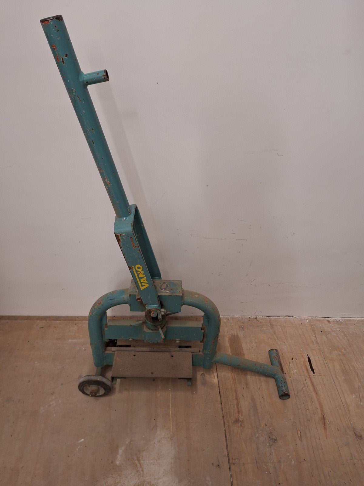 Vano stenen/tegelknipper, Ophalen