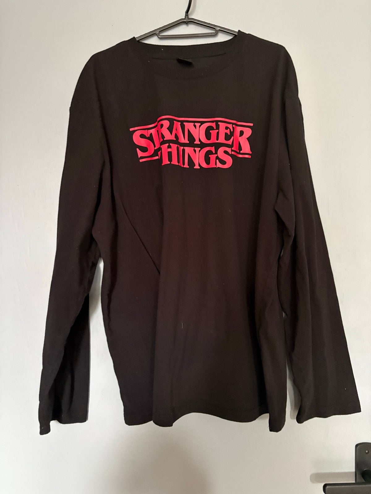 Stranger Things Netflix Longsleeve T-shirt & Pyjamabroek XL, Ophalen of Verzenden, Gedragen, Maat 56/58 (XL)