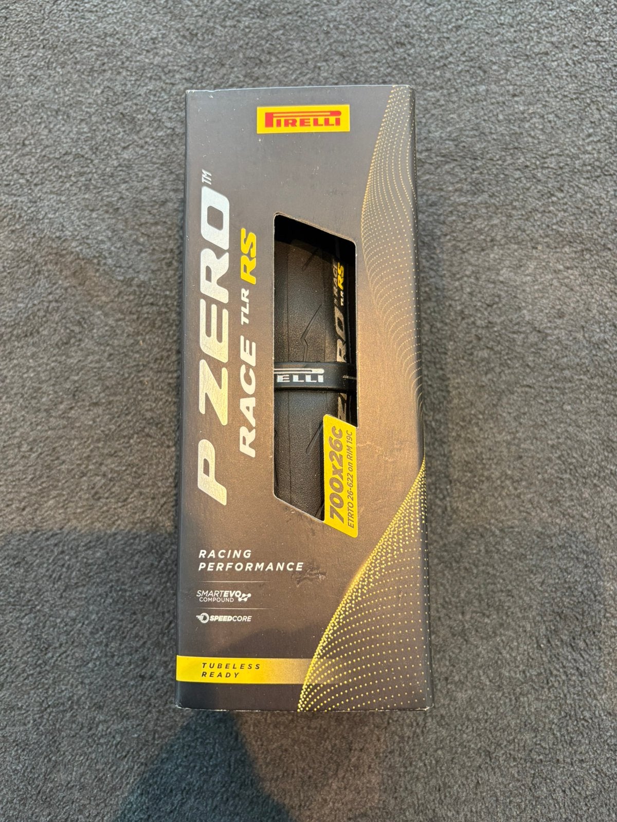 Nieuwe Pirelli P zero RS band 700x26, Ophalen of Verzenden, Nieuw, Desktop