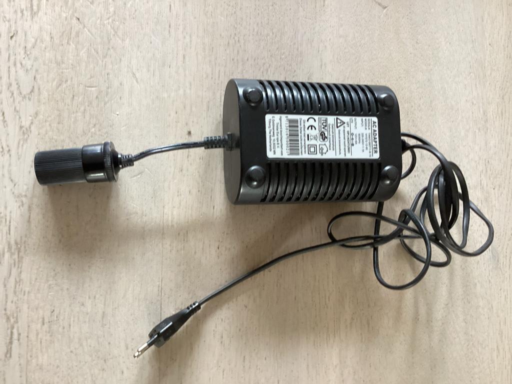 Omvormer Tristar 230Volt naar 12Volt, Ophalen of Verzenden, Zo goed als nieuw
