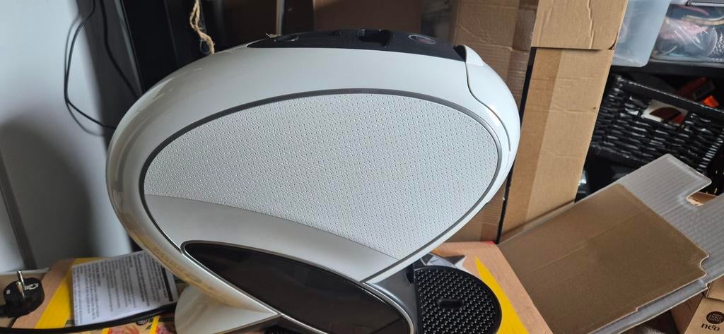 Dolce Gusto Neo latte machine + 9 doosjes koffie, Ophalen, Nieuw, Koffiemachine, Koffiepads en cups