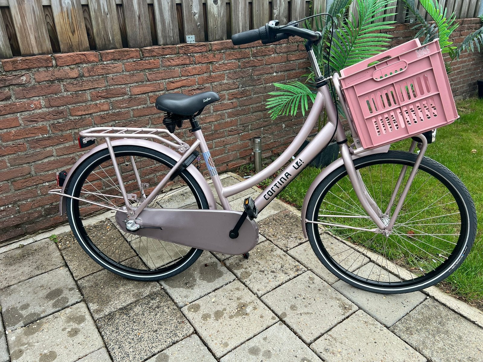 Cortina U4 Meisjesfiets nieuwe model 26 inch, Fietsen en Brommers, Terugtraprem, Versnellingen, Zo goed als nieuw, Ophalen