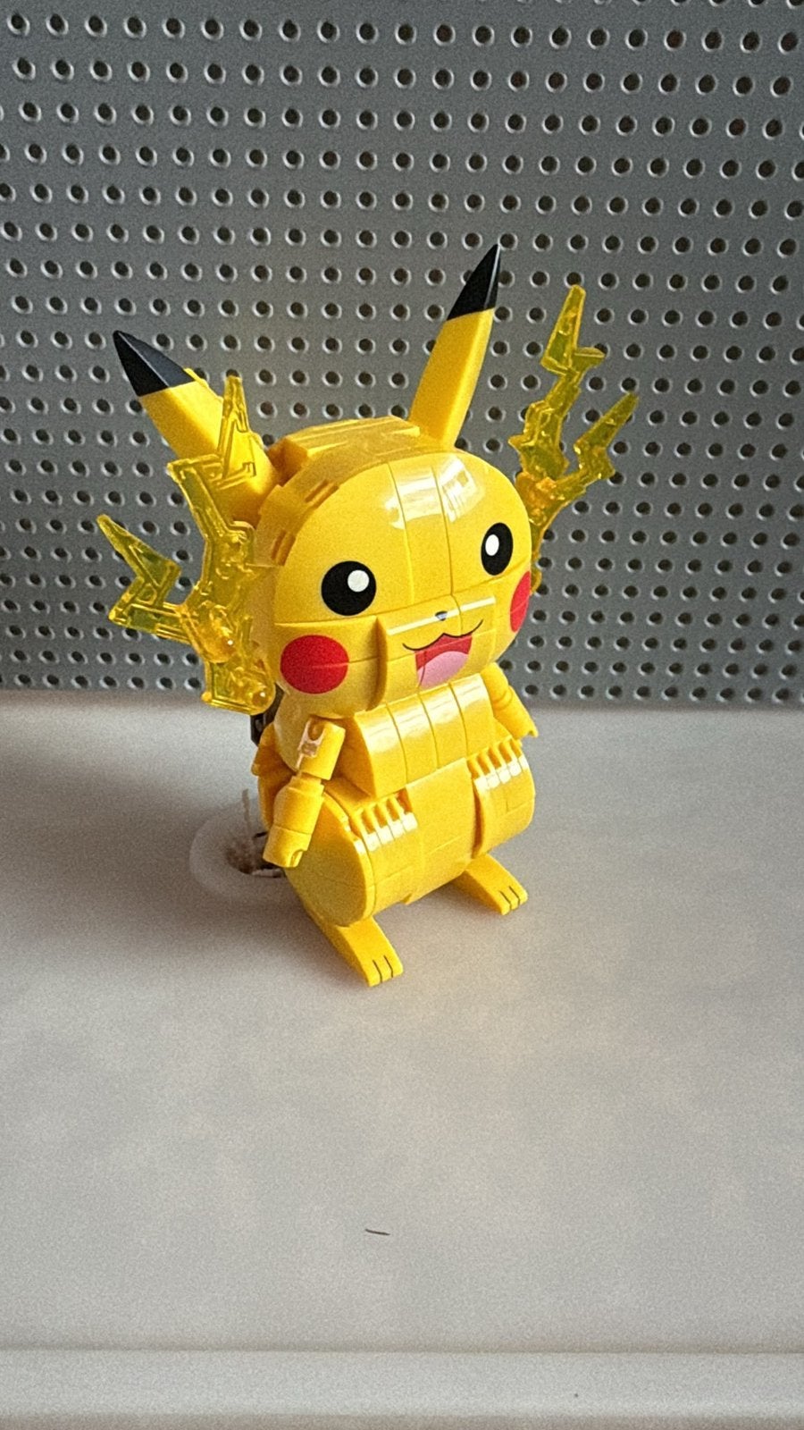 MEGA Construx Pokémon GMD31 Pikachu met bliksem – compleet, Ophalen of Verzenden, Zo goed als nieuw, Megabloks