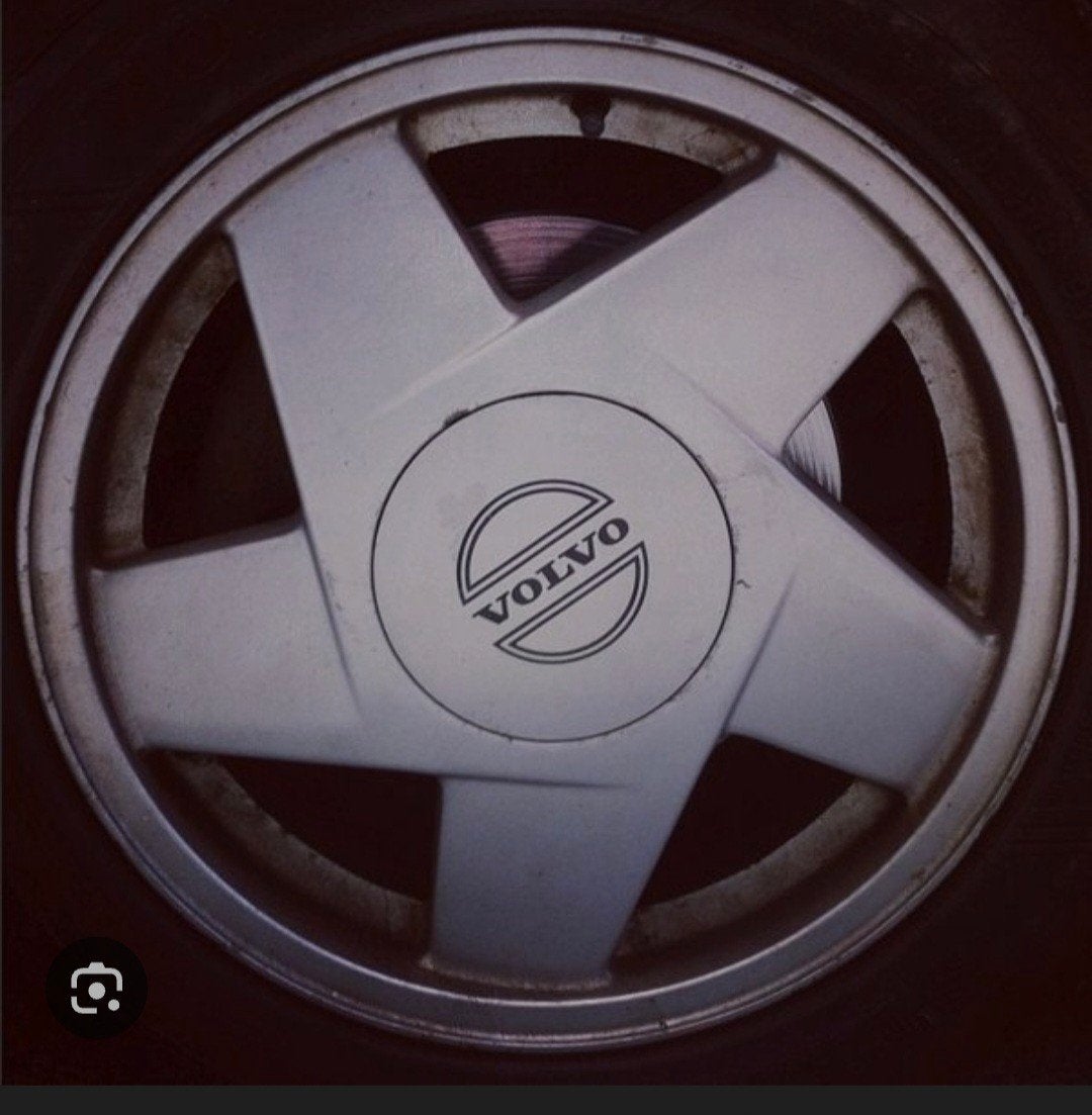 gezocht volvo 940 hydra velgen, Auto-onderdelen, Banden en Velgen, Ophalen of Verzenden, Zomerbanden, Velg(en)