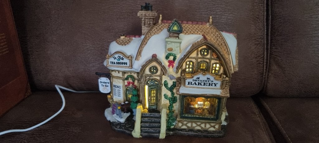 Lemax kersthuisje "Devaney's Bakery", Diversen, Ophalen of Verzenden, Zo goed als nieuw