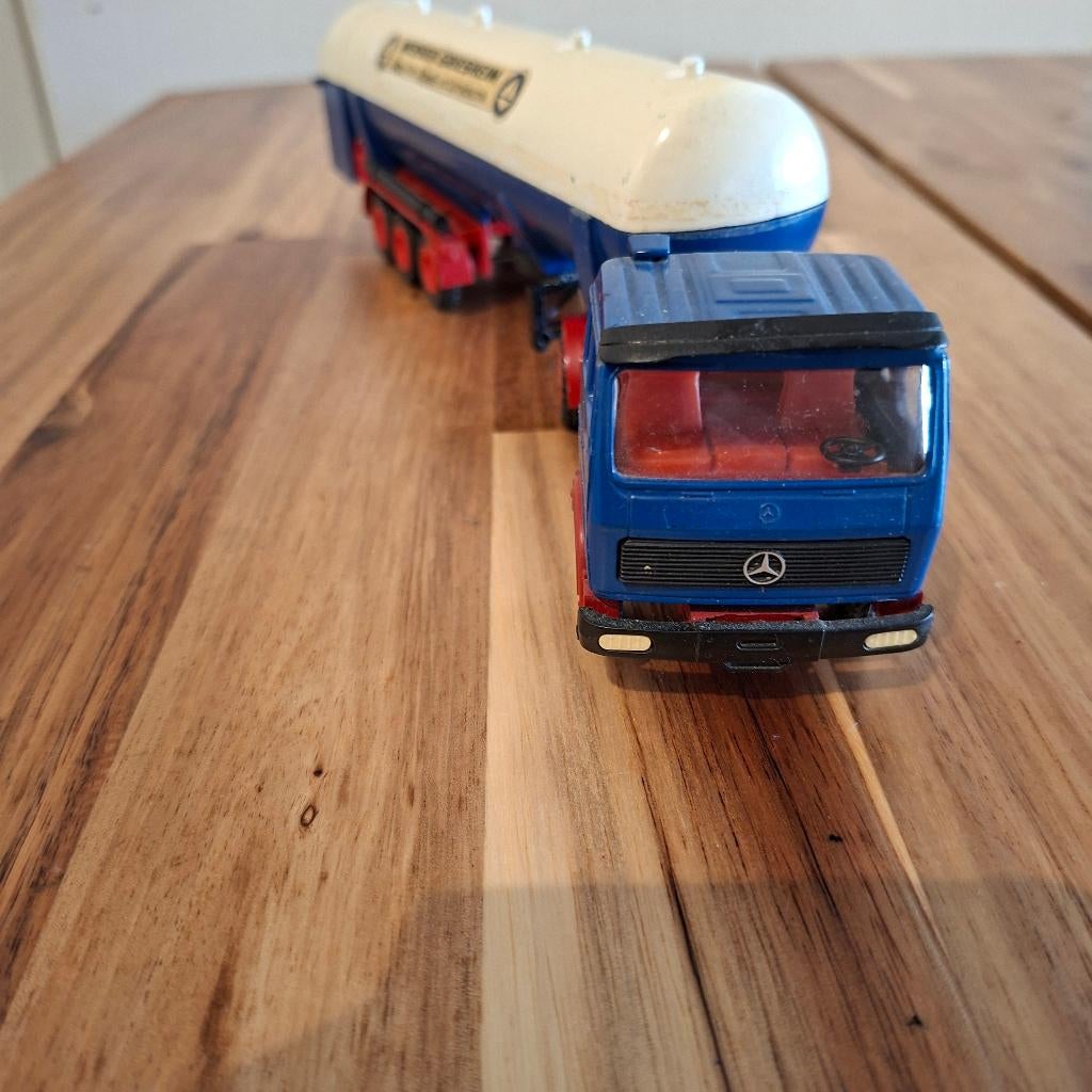 MESSER GRIESHEIM MERCEDES BENZ + TTR /LOSSE TTR & GASTANK ., Verzenden, Zo goed als nieuw, Bus of Vrachtwagen, Conrad