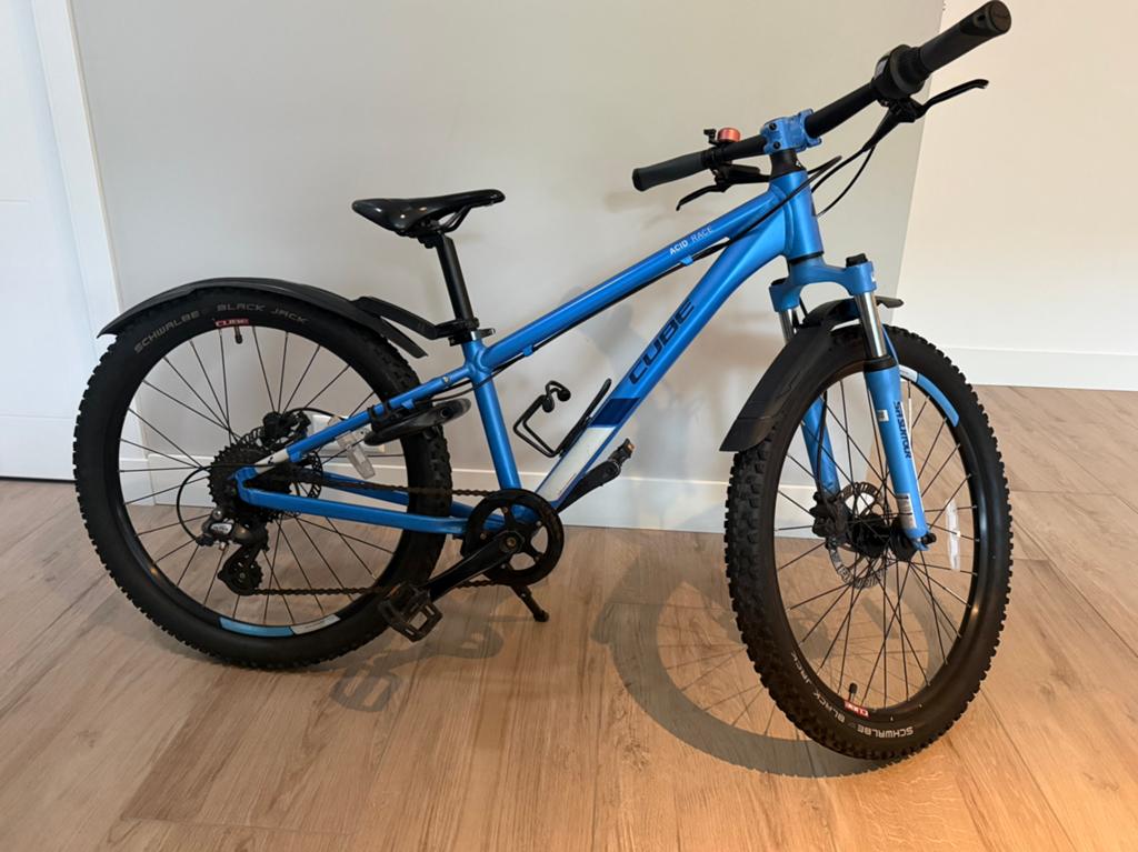 Cube Acid 24 inch kinderfiets blauw met extra band, Gebruikt, Hardtail, Heren, Schijfrem
