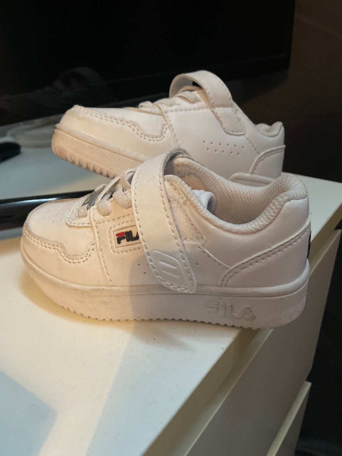 Fila babyschoentjes wit - maat 25, Ophalen of Verzenden, Gebruikt, Jongetje of Meisje, Schoentjes