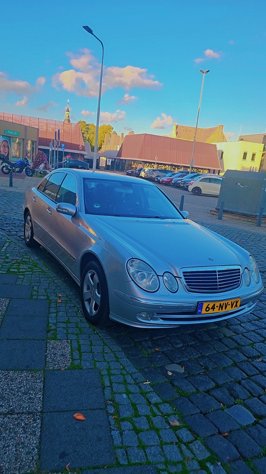 Mercedes-Benz E-Klasse 2.6 E240 Sedan AUT 2004 Grijs, Auto's, Automaat, Achterwielaandrijving, 2597 cc, 1505 kg