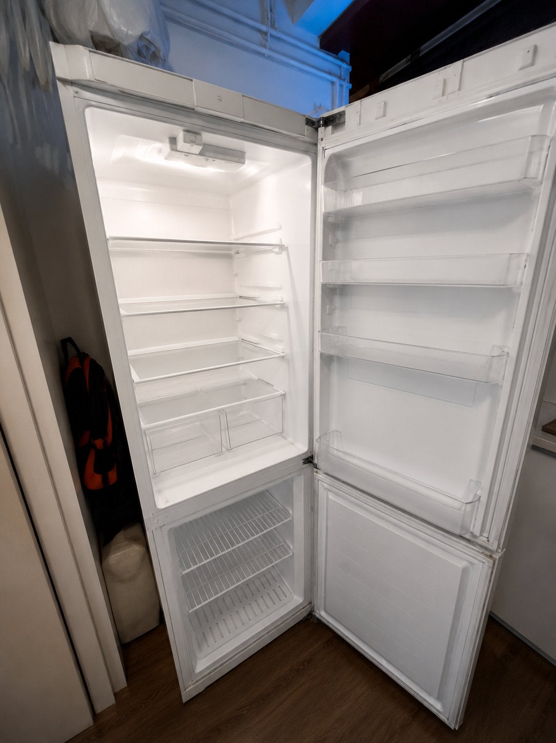 Indesit Koelkast tweedelig, Ophalen, Gebruikt, 200 liter of meer, Met aparte vriezer