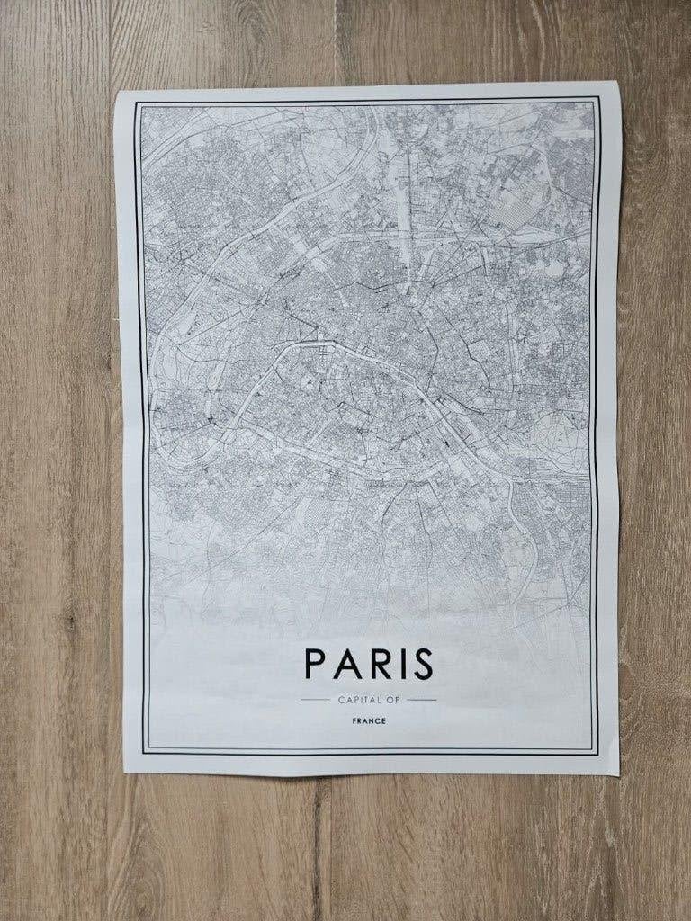 Set van 4 Parijs posters - Eiffeltoren, kaart en vrouw 50x70, Ophalen of Verzenden, A1 t/m A3, Overige onderwerpen, Rechthoekig Staand