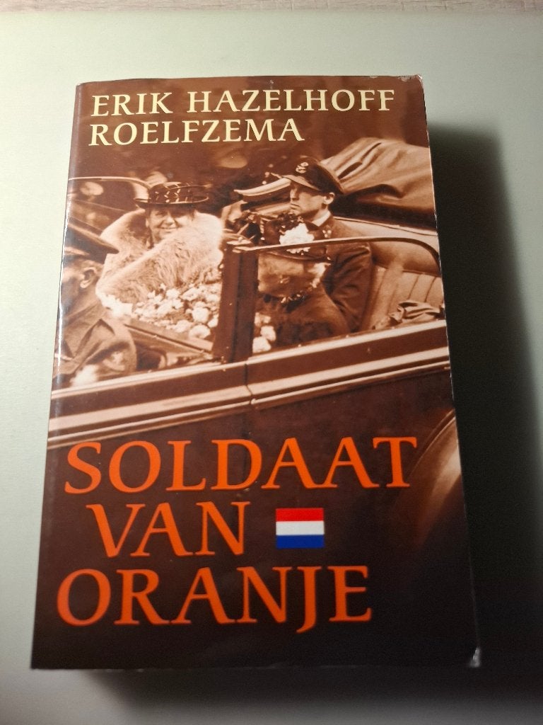 Boek - Soldaat van Oranje, Ophalen of Verzenden, Gelezen