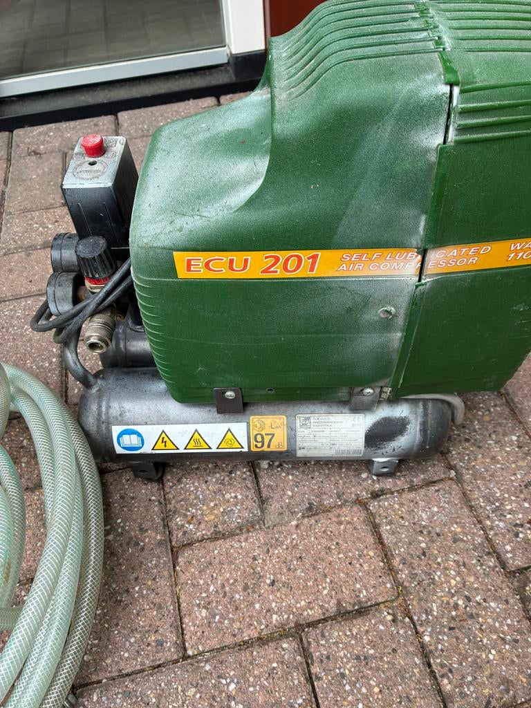 Fiac Compressor ECU 201 - Werkt perfect, wegens verhuizing, Doe-het-zelf en Verbouw, Compressors, Ophalen, Gebruikt
