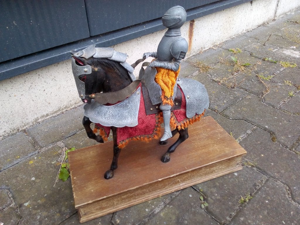 Metalen ruiterbeeld 'Ridder te paard', Ophalen of Verzenden, Gebruikt