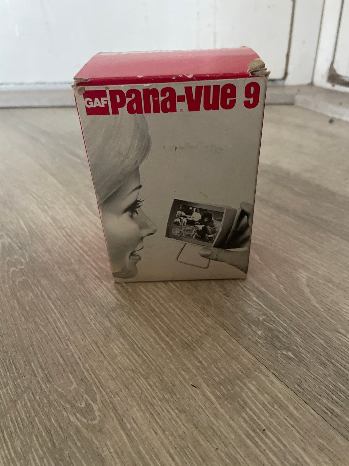 GAF Pana-Vue 9 Diaprojector Vintage, Ophalen of Verzenden, Gebruikt, Met scherm