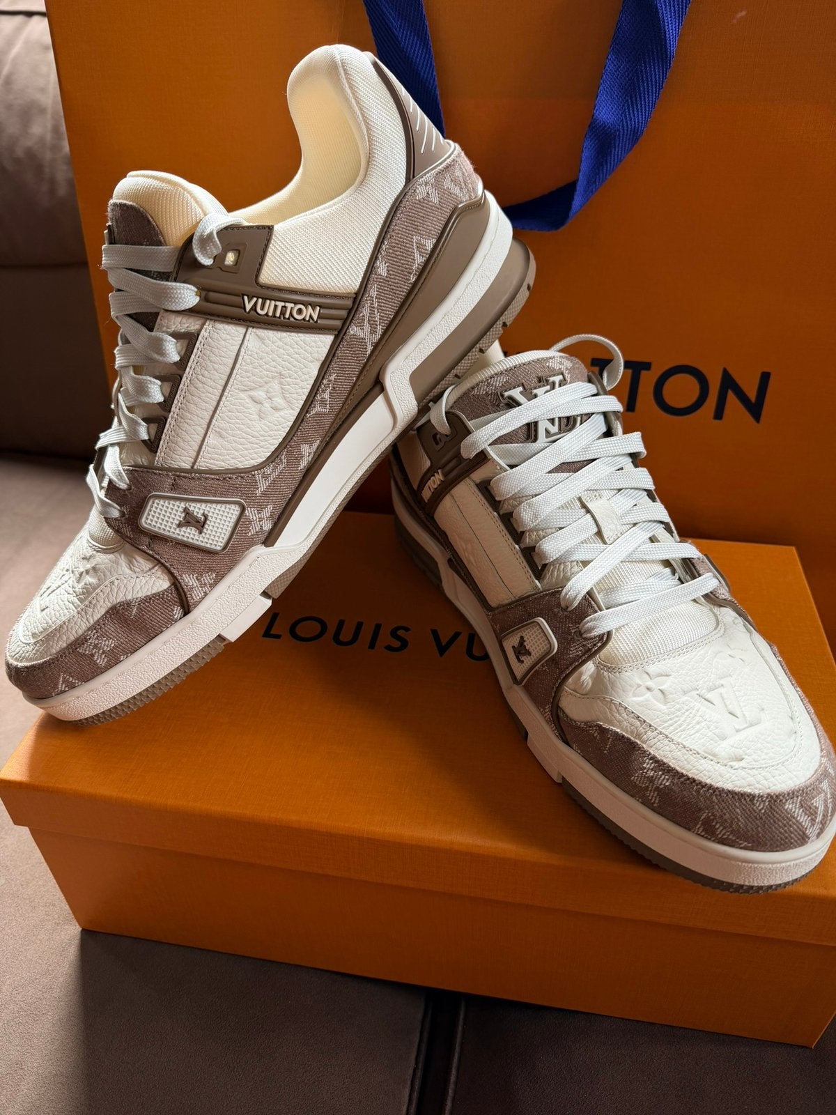 Louis Vuitton trainers maat 43.5, Kleding | Heren, Ophalen of Verzenden, Zo goed als nieuw, Overige kleuren
