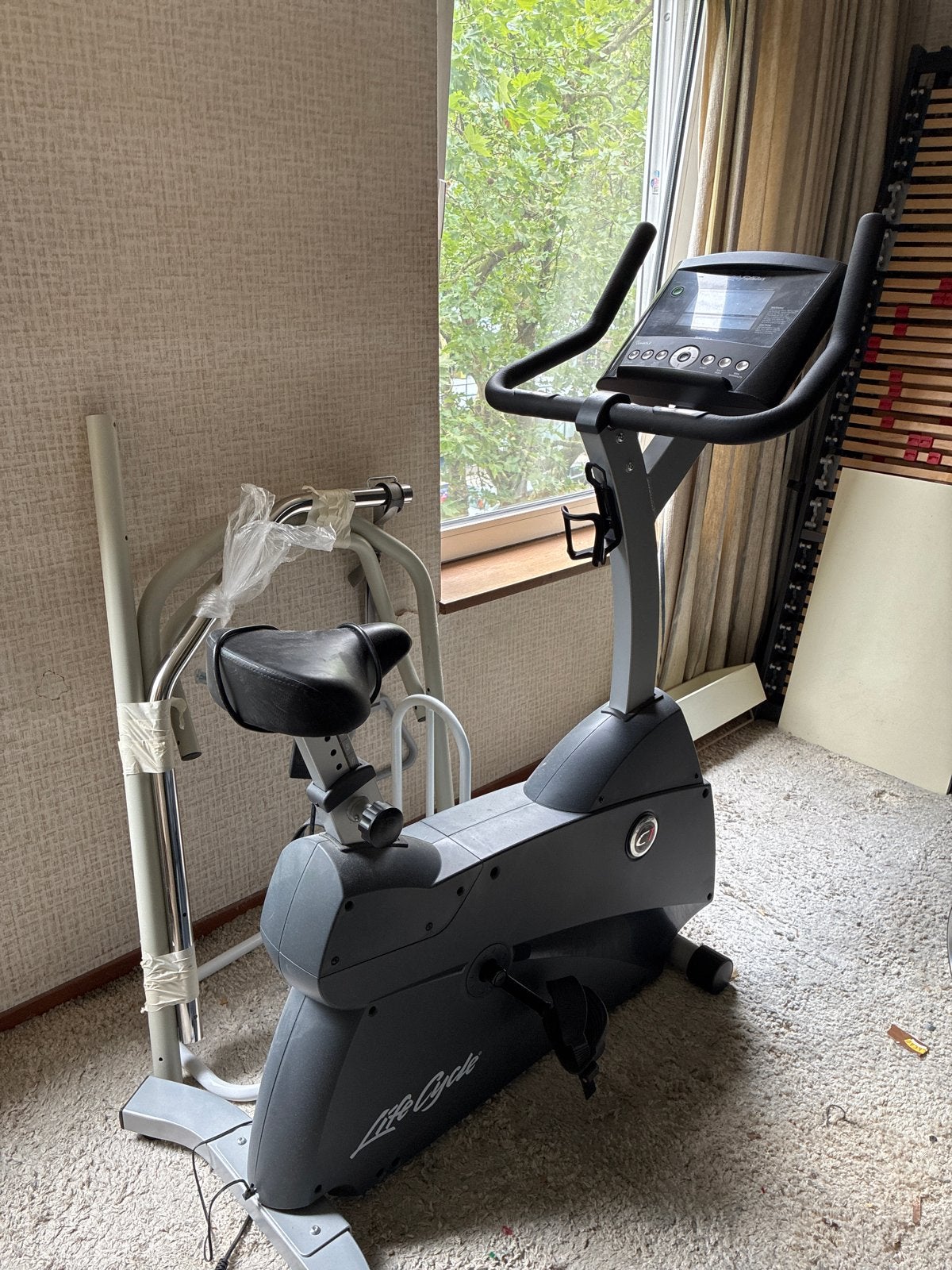 Life Fitness Hometrainer - Prima staat, zwaar en stabiel, Sport en Fitness, Ophalen, Gebruikt, Metaal, Benen