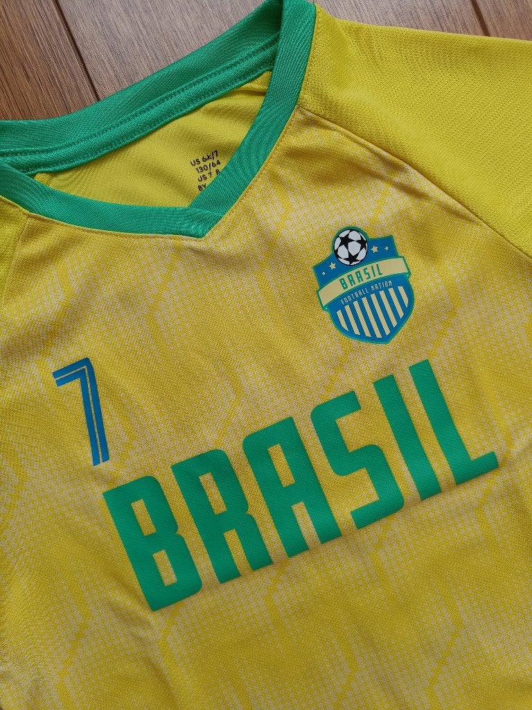 H&M Brazilië tweedelige voetbalset maat 122-128, Gebruikt, Jongen of Meisje, H&M, Sport- of Zwemkleding