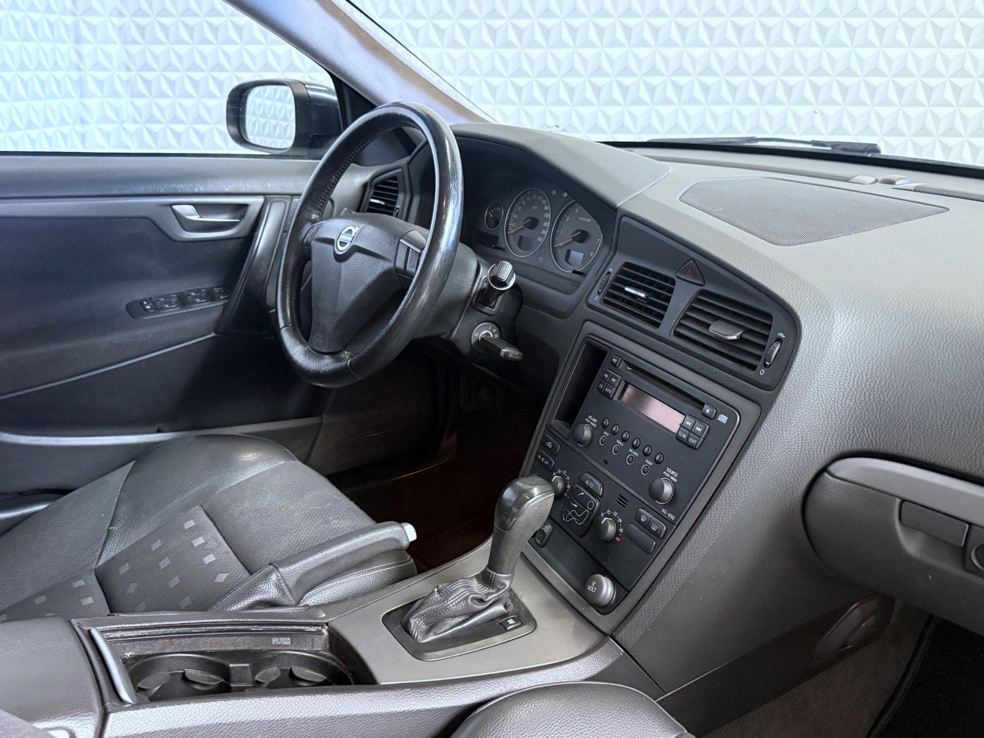 Volvo S60 2.4 Kinetic AUTOMAAT / 185.000km (2008), Auto's, Gebruikt, Blauw, S60, 2435 cc