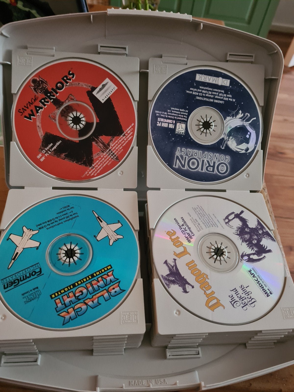 16 vintage GAMES spellen 1992-95 voor PC in hardcase, Spelcomputers en Games, 1 speler, Ophalen of Verzenden, Gebruikt, Vanaf 3 jaar