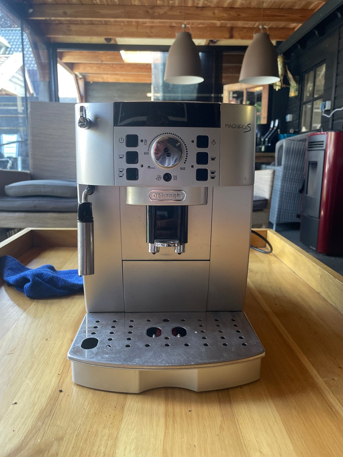 De'Longhi Magnifica S Koffiezetapparaat - Grijs, Witgoed en Apparatuur, Koffiezetapparaten, Ophalen, Gebruikt, Koffiemachine, Koffiebonen