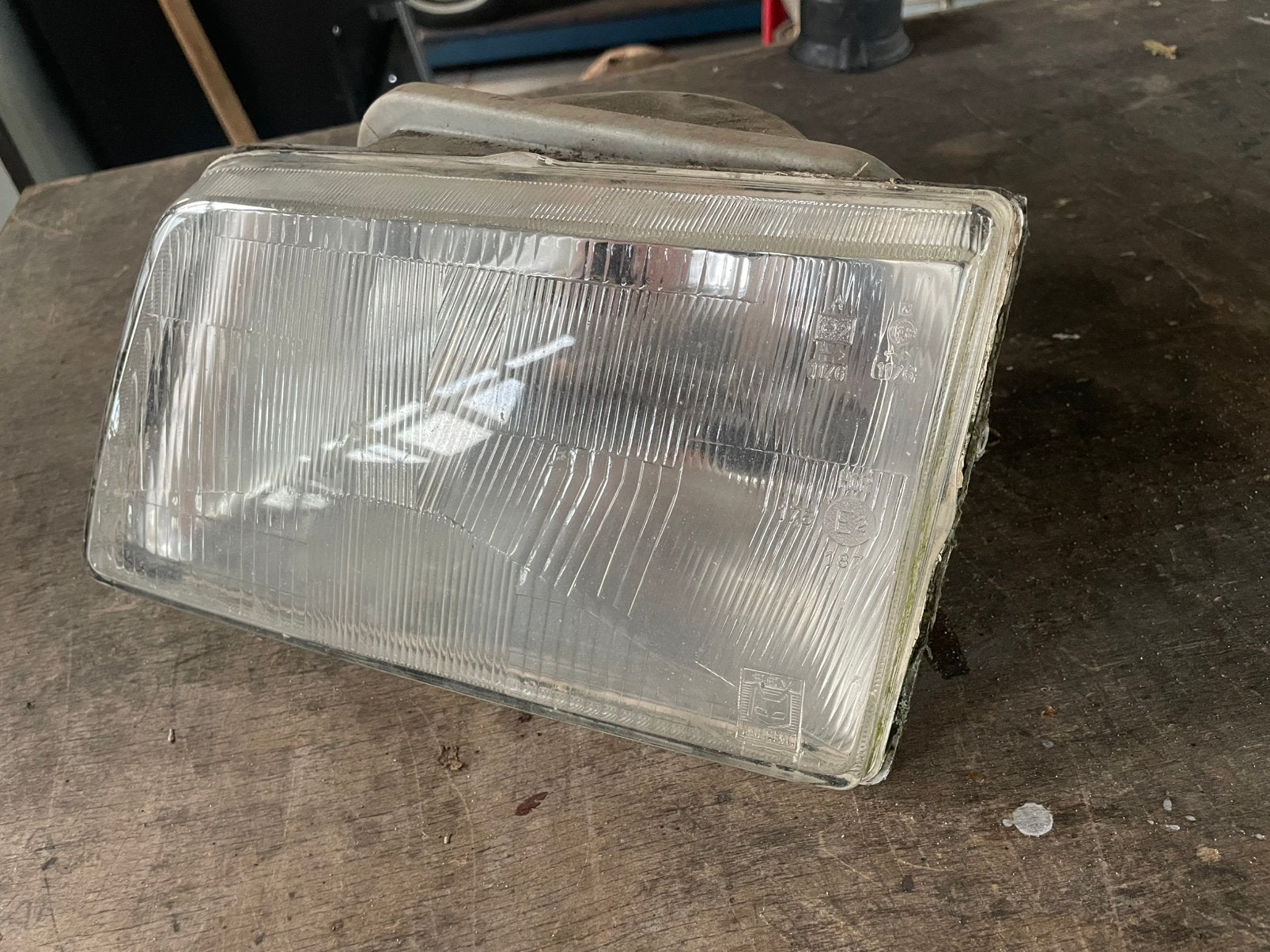 Koplamp peugeot 205 H4, Ophalen of Verzenden, Peugeot