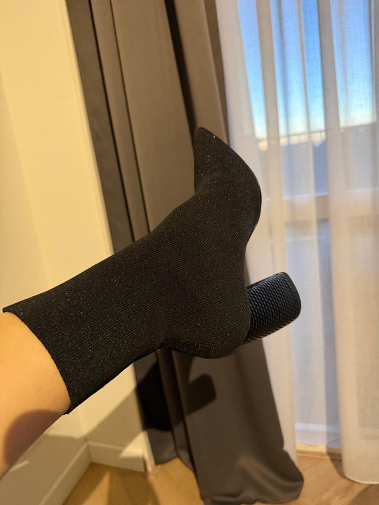 Pollini Zwarte Glitter Soklaarzen Maat 39, Ophalen of Verzenden, Gedragen, Zwart, Lage of Enkellaarzen