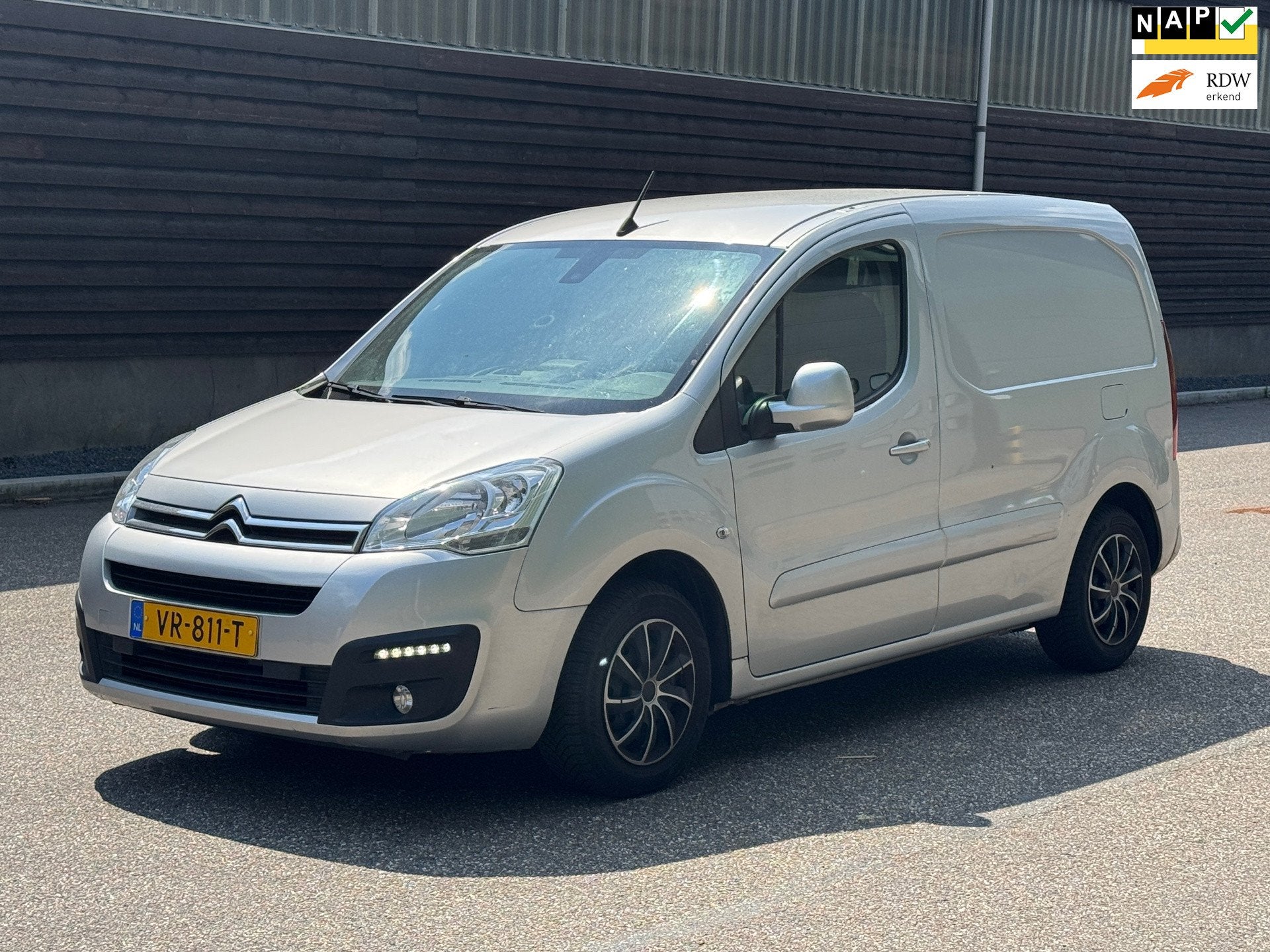 Citroen Berlingo 1.6 BlueHDI 100 Business S&S, Auto's, Bestelauto's, Gebruikt, 4 cilinders, Origineel Nederlands, Diesel