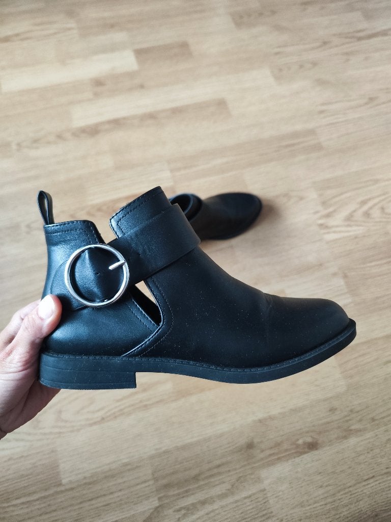Boots, H&M, Zwart, Snowboots, Ophalen of Verzenden
