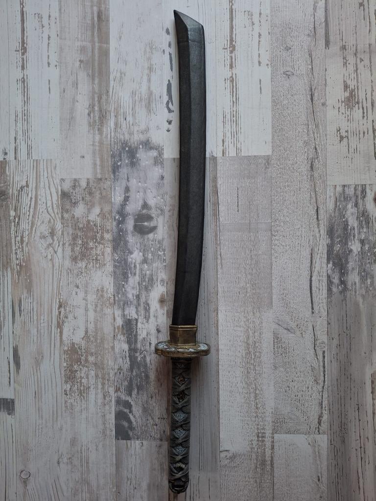 Katana larp foam zwaard, Ophalen