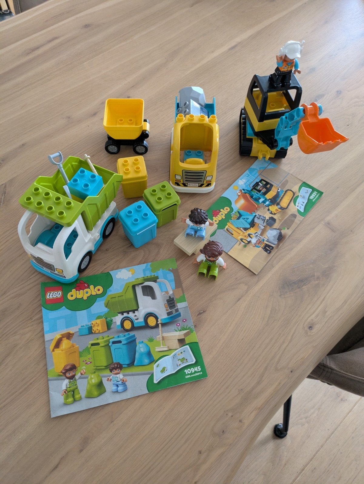 LEGO Duplo Vuilniswagen en Graafmachine (10945), Kinderen en Baby's, Speelgoed | Duplo en Lego, Compleet, Overige thema's, Ophalen of Verzenden